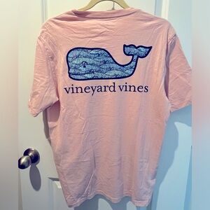 Vineyard vines tee